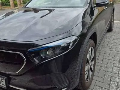 Gebraucht Mercedes EQA250 Advanced Plus 139 kW (190 PS) 2023 Schwarz SUV