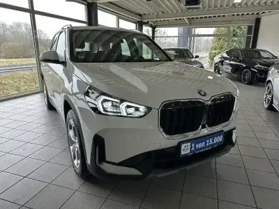 Używany BMW X1 Performance 218 KM (160 kW) 2023 Biały SUV