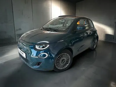 Gebraucht Fiat 500e Icon 86 kW (118 PS) 2022 Blau