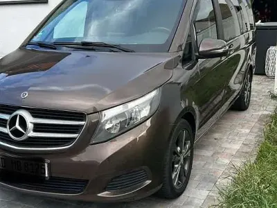 Usata Mercedes V220