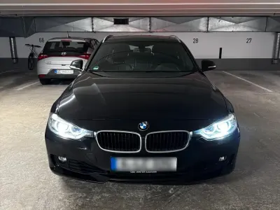 Gebraucht BMW 320 184 PS (135 kW) 2013 Schwarz Kombi