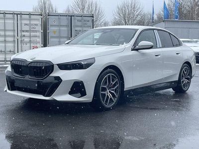 Neu BMW i5 M Sport 250 kW (340 PS) 2025 Alpinweiß uni Limousine