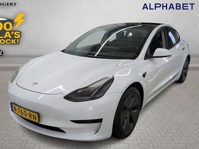Weiß Gebraucht 2021 Tesla Model 3 Standard Range Limousine | 21.900 € (Fairer Preis)