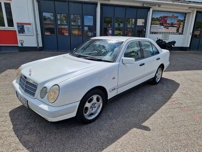 Mercedes E230