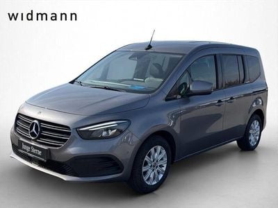 Gebraucht Mercedes T180 Progressive 116 PS (85 kW) 2023 Chromitgrau metallic Van / Kleinbus