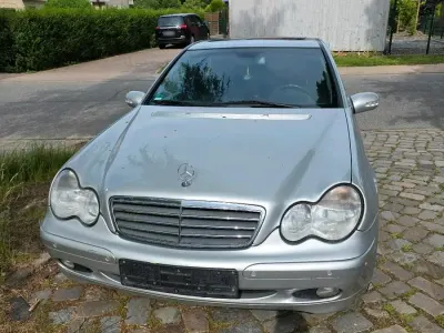Gebraucht Mercedes C270 170 PS (125 kW) 2002 Silber Limousine