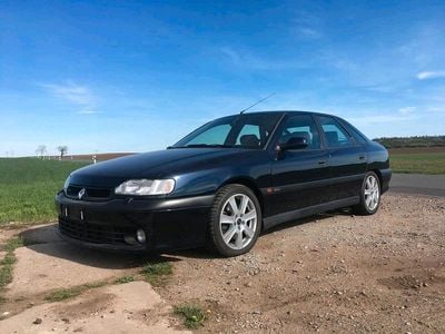 Blau Gebraucht 1995 Renault Safrane Kleinwagen | 19.500 €