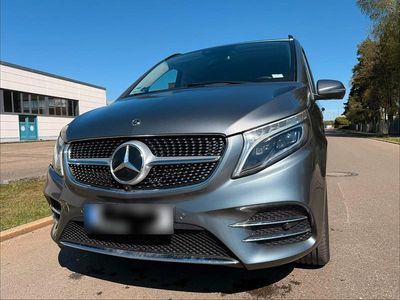 Usata Mercedes V300 AMG line 239 CV (175 kW) 2019 Grigio Monovolume