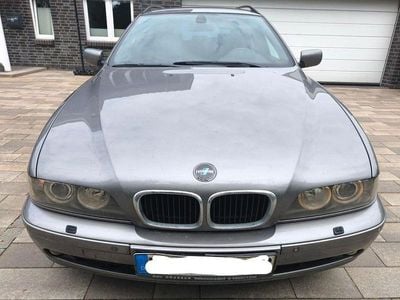 BMW 525