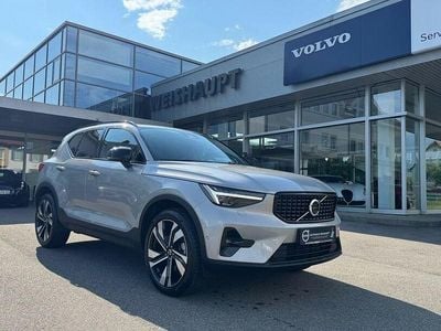 Silber Gebraucht 2024 Volvo XC40 Plus SUV | 41.600 € (Teuer)
