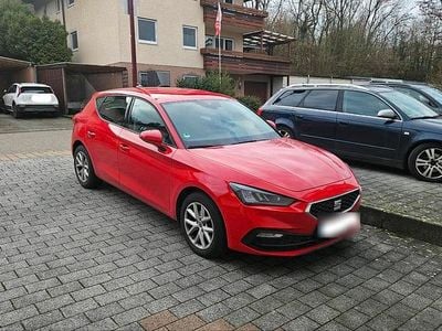 Gebraucht Seat Leon 131 PS (96 kW) 2021 Rot Limousine