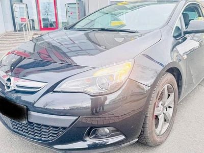 Gebraucht Opel Astra GTC 140 PS (102 kW) 2014 Schwarz Limousine