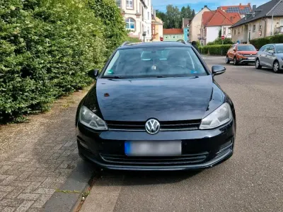Gebraucht VW Golf VII 105 PS (77 kW) 2013 Schwarz Kombi