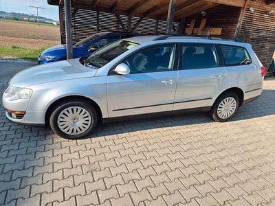 Usata VW Passat 110 CV (80 kW) 2009 Argento Station wagon