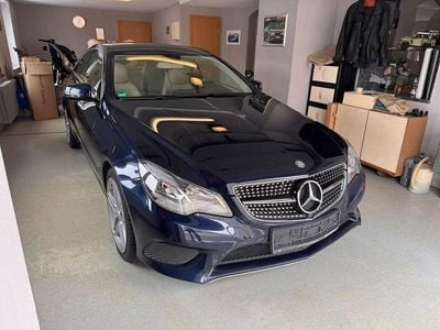 Blau Gebraucht 2013 Mercedes E200 Coupé | 12.499 € (Fairer Preis)