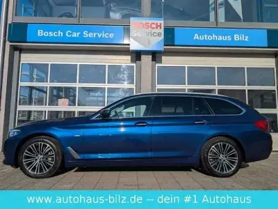 Gebraucht BMW 530 Sport Line 252 PS (185 kW) 2018 Blau Kombi