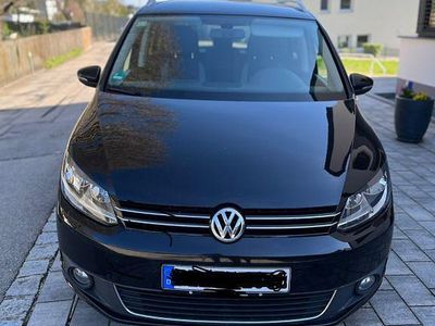 Gebraucht VW Touran Comfortline 105 PS (77 kW) 2014 Schwarz Van / Kleinbus