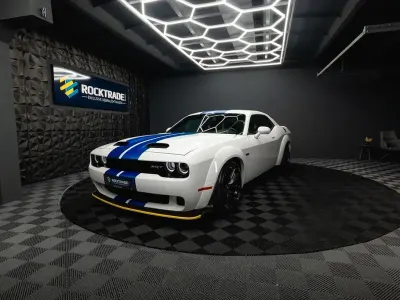 Używany Dodge Challenger 379 KM (278 kW) 2020 Biały Coupe