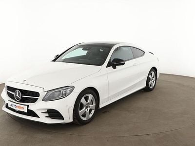 Gebraucht Mercedes C180 AMG line 2022 Weiß Coupé
