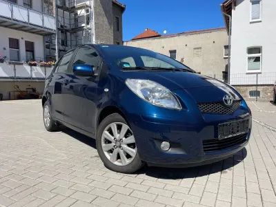 Gebraucht Toyota Yaris Executive 101 PS (74 kW) 2009 Blau Kleinwagen