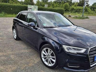 Gebraucht Audi A3 Sport 150 PS (110 kW) 2017 Blau Limousine