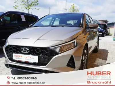 Gebraucht Hyundai i20 101 PS (74 kW) 2023 Beige Kleinwagen