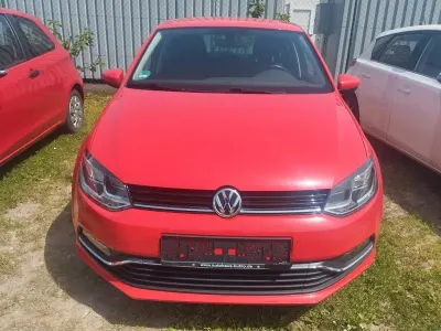 Gebraucht VW Polo Allstar 90 PS (66 kW) 2016 Rot Limousine
