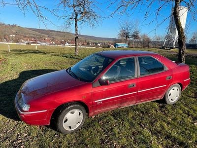 Rot Gebraucht 1997 Citroën Xantia Limousine | 2.590 €