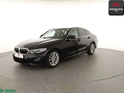 Gebraucht BMW 320 M Sport 190 PS (139 kW) 2021 Black sapphire Limousine