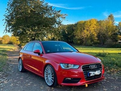 Rot Gebraucht 2015 Audi A3 Sportback Kleinwagen | 13.900 € (Etwas zu teuer)