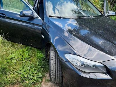 Gebraucht BMW 525 204 PS (150 kW) 2011 Blau Kombi