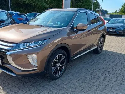 Gebraucht Mitsubishi Eclipse Cross Intro Edition 163 PS (119 kW) 2018 Braun SUV