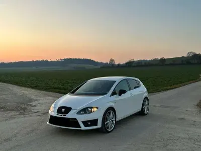 Gebraucht Seat Leon CUPRA 265 PS (194 kW) 2012 Limousine