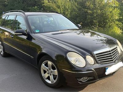 Mercedes E280