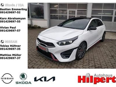 Gebraucht Kia Ceed 204 PS (150 kW) 2023 (hw2) deluxeweiss met. Kleinwagen