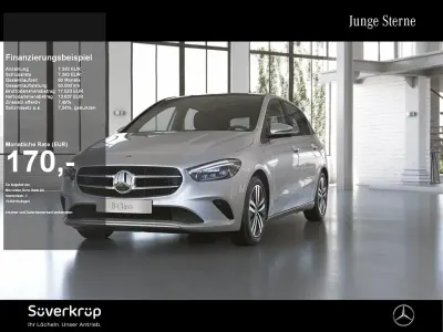 Używany Mercedes B250e 160 KM (117 kW) 2022 Srebrny Minivan