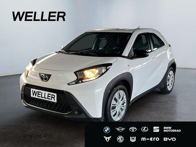 Gebraucht Toyota Aygo X X-play 72 PS (52 kW) 2025 Schneeweiß SUV