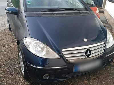 Blau Gebraucht 2004 Mercedes A170 Van / Kleinbus | 3.100 € (Teuer)
