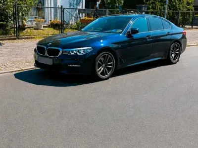 Gebraucht BMW 520 M Sport 190 PS (139 kW) 2019 Blau Limousine