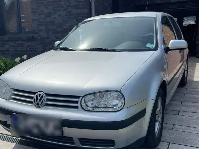 Gebraucht VW Golf IV Basis 75 PS (55 kW) 2001 Silber Kleinwagen