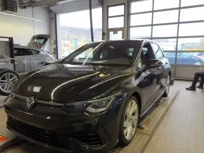 Brugt VW Golf VIII R 333 HK (244 kW) 2024 Sort Sedan
