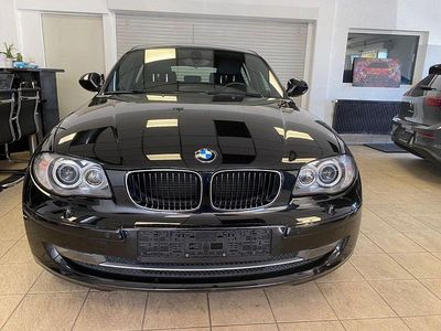 Gebraucht BMW 116 Advantage 122 PS (89 kW) 2011 Schwarz Kleinwagen