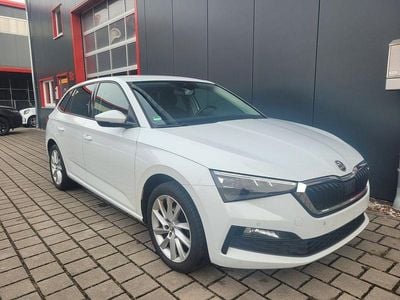 Gebraucht Skoda Scala Style 116 PS (85 kW) 2021 Weiß Kleinwagen