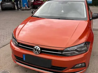 Gebraucht VW Polo Beats 95 PS (69 kW) 2018 Orange Kleinwagen