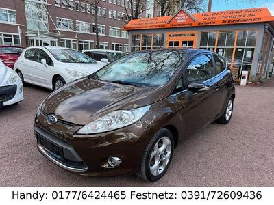 Gebraucht Ford Fiesta 82 PS (60 kW) 2011 Braun Kleinwagen