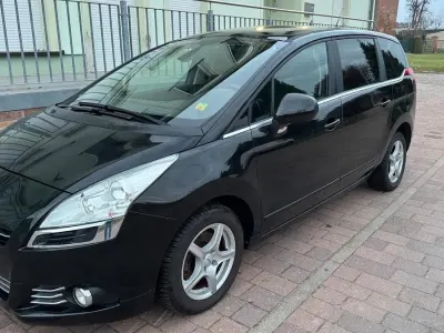 Gebraucht Peugeot 5008 2011 Schwarz Van / Kleinbus
