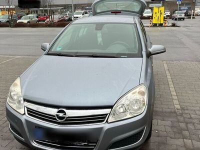 gebraucht Opel Astra Automatik gepflegt Fensterheber Tempomat top