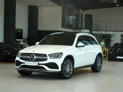 Gebraucht Mercedes GLC400d AMG line 330 PS (242 kW) 2022 Polarweiss  unilack SUV