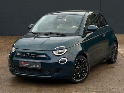 Gebraucht Fiat 500e La Prima 86 kW (118 PS) 2023 Grün Kleinwagen