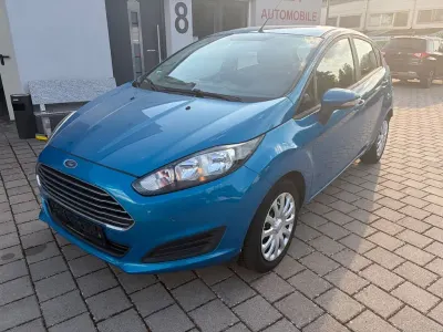 Gebraucht Ford Fiesta SYNC Edition 101 PS (74 kW) 2014 Blau Kleinwagen